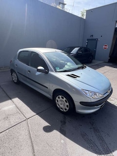 Bild des Angebotes Peugeot 206 75 Tendance