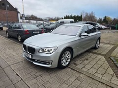 Bild des Angebotes BMW 750 d xDrive LCI*2.HAND*LED*HUD*360°*SOFT*AHK*ACC