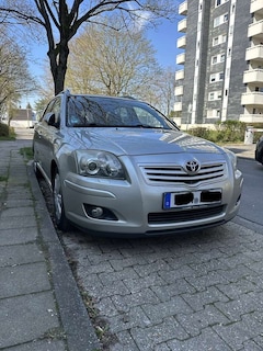 Bild des Angebotes Toyota Avensis 2.4 VVT-i Combi Executive
