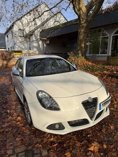 Bild des Angebotes Alfa Romeo Giulietta Quadrifoglio Verde