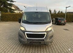 Bild des Angebotes Peugeot Boxer Kombi 333 L2H2 Komfort HDi 130 9Sitze
