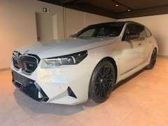 BMW M5 Touring **Verfügbar ab 03/27**