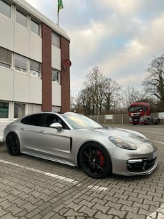 Bild des Angebotes Porsche Panamera 4S Exclusive Chrono Rot