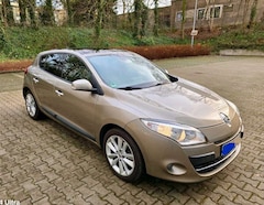 Bild des Angebotes Renault Megane TCe 130 Luxe, Keyless, Pano, Leder