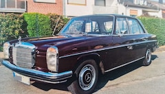 Bild des Angebotes Mercedes-Benz W 114/115 Strich-Acht 220d Limousine