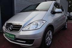 Bild des Angebotes Mercedes-Benz A 180 CLASSIC KLIMA SITZHEIZUNG ALU MULTI 2.Hd