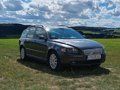 Bild des Angebotes Volvo V50 1.8 Momentum