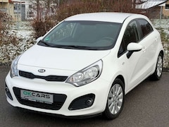 Bild des Angebotes Kia Rio FIFA World Cup Edition Scheckheftgepflegt