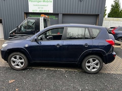 Bild des Angebotes Toyota RAV 4 2.2 D-CAT 4x4 Sol-Standheizung--2.Hand
