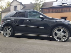 Bild des Angebotes Mercedes-Benz ML 320 M-Klasse Diesel CDI 4Matic 7G-TRONIC DPF Edition 1