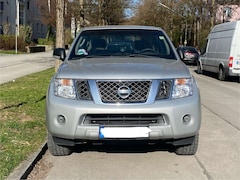 Bild des Angebotes Nissan Pathfinder 2.5 dCi XE