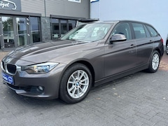 Bild des Angebotes BMW 320 Baureihe 3 Touring 320 i *2. Hand *Navi