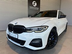 Bild des Angebotes BMW 330 i xDrive M-PERFORMANCE/LASER/CARPLAY/H&K