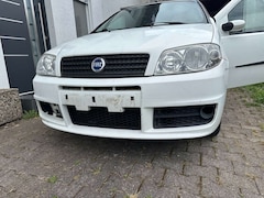 Bild des Angebotes Fiat Punto Punto 1.4 16V Sporting