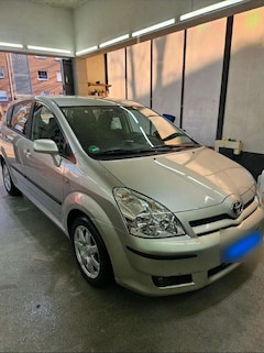 Bild des Angebotes Toyota Corolla Verso 1.8 Multi-Mode Executive
