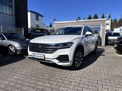 Bild des Angebotes VW Touareg eHybrid Atmosphere Panorama AHK
