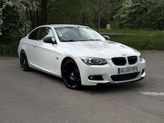 Bild des Angebotes BMW 320 320d LCI M Paket ab Werk