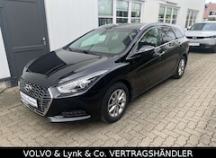 Hyundai i40 Kombi blue 1.6 Trend AHK GARANTIE