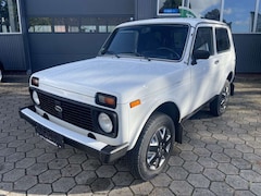 Bild des Angebotes Lada Niva Kult~4x4~ALARM~WEGFAHSPERRE~AHK~NEU RESTAURIERT~ T