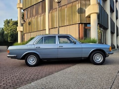 Bild des Angebotes Mercedes-Benz 280 E W123 Nur 78 Tkm-1 Hand-Schiebedach-ABS-H-Zulassu