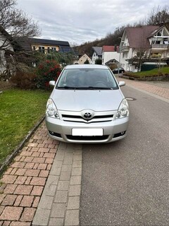 Bild des Angebotes Toyota Corolla Verso 1.8 Executive