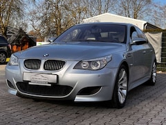 BMW M5 E60 M5 V 10 Limousine