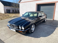 Bild des Angebotes Jaguar XJR “ Sehr seltener Handschalter”