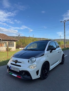 Bild des Angebotes Abarth 595 Competizione 180hp/ Panoramic / Carbon / Beats /Automat