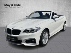 Bild des Angebotes BMW 220 i Cabrio Aut M Sport Navi LED ACC Klimaaut SHZ PDC