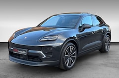 Bild des Angebotes Porsche Macan 4 Chrono Pano Sportsitz 0,25%