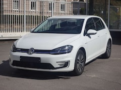 VW Golf e-Golf Golf VII Lim. CCS-Ladedose Navi LED PDC