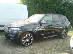 Bild des Angebotes BMW X5 M M50d Navi Alu, Lederausstattung Service gepfl.