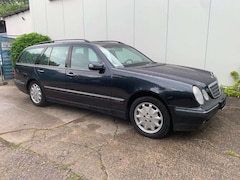 Bild des Angebotes Mercedes-Benz E 270 CDI T ELEGANCE