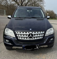 Bild des Angebotes Mercedes-Benz ML 320 CDI 4Matic 7G-TRONIC DPF