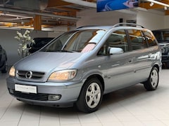 Opel Zafira 1.8 16V Executive|7-Sitzer|Klima|CD|Tuner