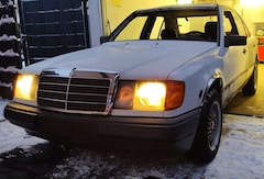 Bild des Angebotes Mercedes-Benz 200 W124 200 E200 Alu/Schiebedach/5 Gang Getriebe
