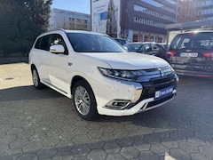 Bild des Angebotes Mitsubishi Outlander PHEV 2,4 TOP, SDA incl Navi 4WD WKR