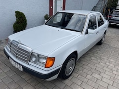 Bild des Angebotes Mercedes-Benz 250 D Automatik Klima Standh.1-Hand Scheckh.AHK