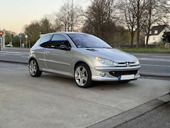 Bild des Angebotes Peugeot 206 RC 180 - 177PS / Zylinderkopf überholt