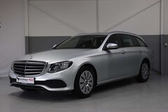 Bild des Angebotes Mercedes-Benz E 220 d~SZH~Tempo~Kamera~Widescreen~MFL~NAVI~