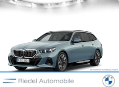 Bild des Angebotes BMW i5 eDrive40 Touring M Sportpaket*Pano*AHK*DAPro*