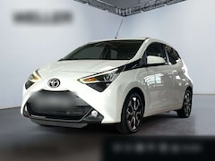 Bild des Angebotes Toyota Aygo x-play Team D *el.Faltdach*Kamera*CarPlay*Klimaaut