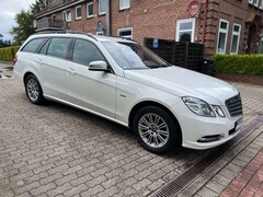 Bild des Angebotes Mercedes-Benz E 200 E -Klasse T-Modell E 200 CGI BlueEfficiency