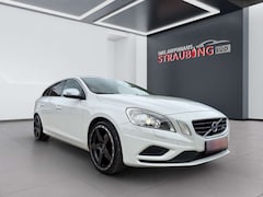 Bild des Angebotes Volvo V60 Kombi R-Design AUTOMATIK*XENON*NAVI*ALU