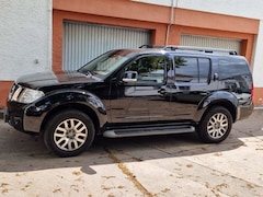 Bild des Angebotes Nissan Pathfinder 2.5 dCi LE  7Sitze