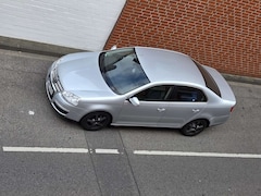 Bild des Angebotes VW Jetta 2.0 TDI DPF DSG Comfortline