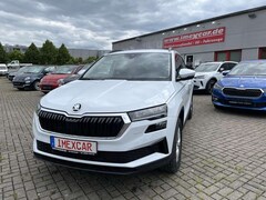 Bild des Angebotes Skoda Karoq 1,5 TSI DSG Selection + PDC V+H + Kamera + Sitzhei
