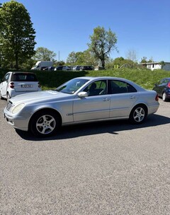 Bild des Angebotes Mercedes-Benz E 240 Classic