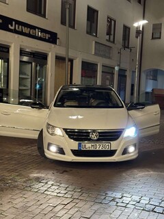 Bild des Angebotes VW Passat CC 2.0 TDI BlueMotion Technology DSG