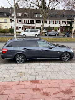 Bild des Angebotes Mercedes-Benz E 300 T CDI DPF BlueEFFICIENCY 7G-TRONIC Avantgarde